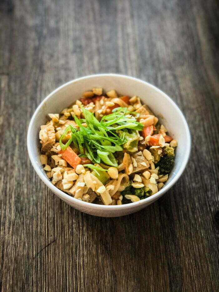 OnePot Peanut Noodles 2 Ways! Vegan Proteins